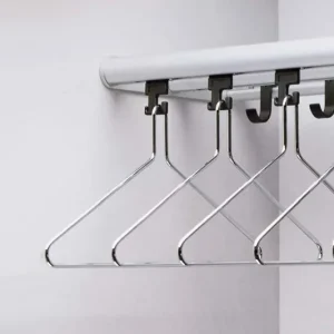 R8231-Wardrobe-rail-and-shelf